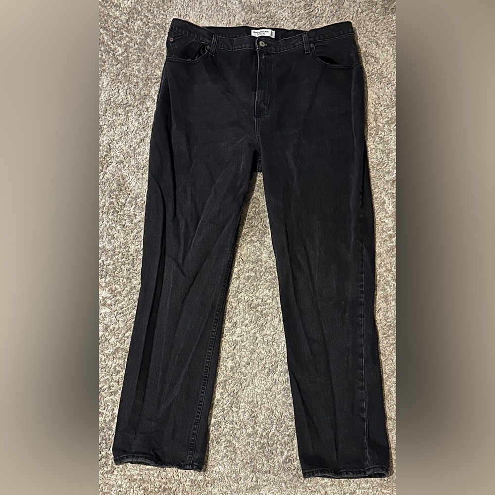 Abercrombie & Fitch Curve Love Ultra High Rise 90s Slim Straight Jean 34S.